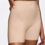 BMU ILLUSION СURVE HW SHORT Бежевый