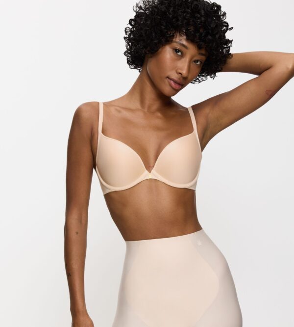 BODY MAKE-UP ESSENTIALS WHU Бежевый