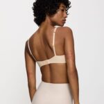 BODY MAKE-UP ESSENTIALS WHU Бежевый