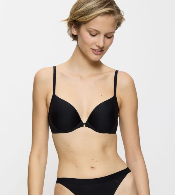 BODY MAKE-UP ESSENTIALS WHU Черный