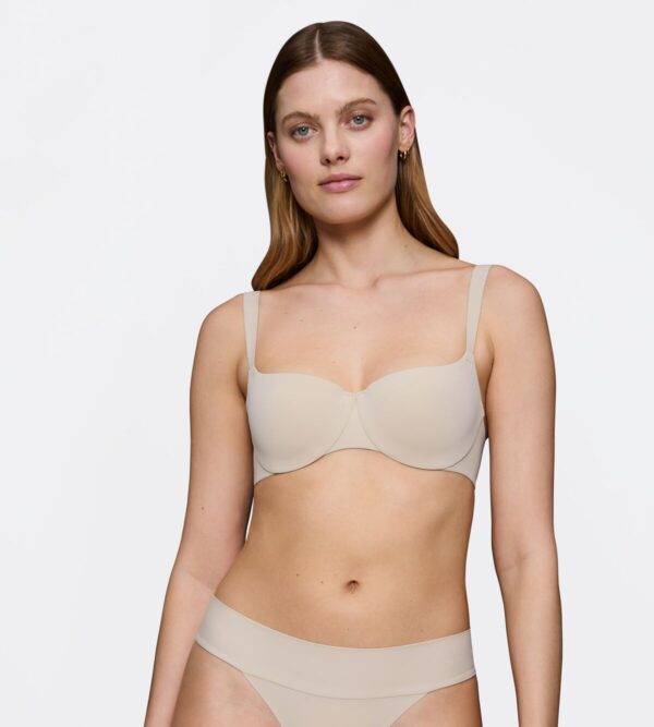 BODY MAKE-UP ILLUSION BALСONETTE EX Бежевый