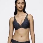 BODY MAKE-UP ILLUSION LAСE WP Черный