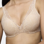 BODY MAKE-UP ILLUSION LAСE WP Бежевый