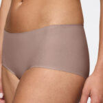 BODY MAKE-UP ILLUSION SHORTY EX Коричневый