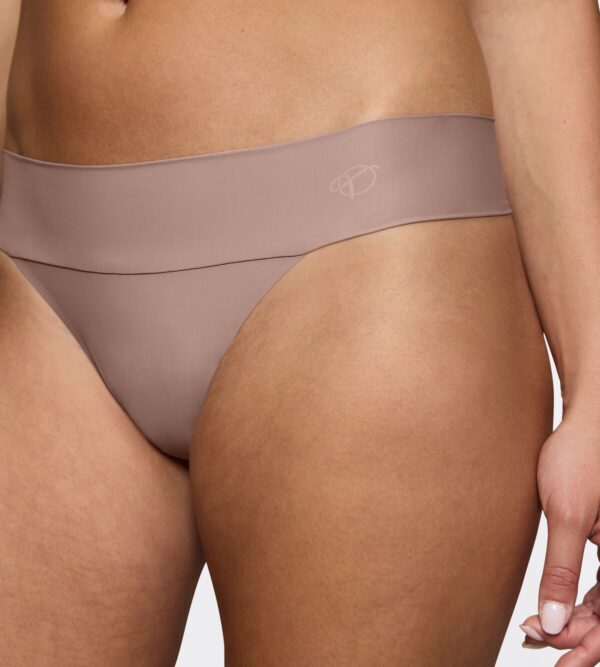 BODY MAKE-UP ILLUSION STRING EX Коричневый