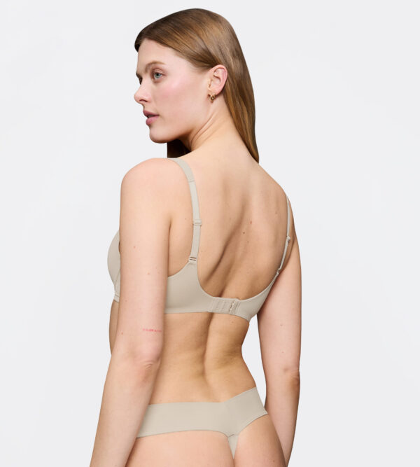 BODY MAKE-UP ILLUSION WP EX Бежевый