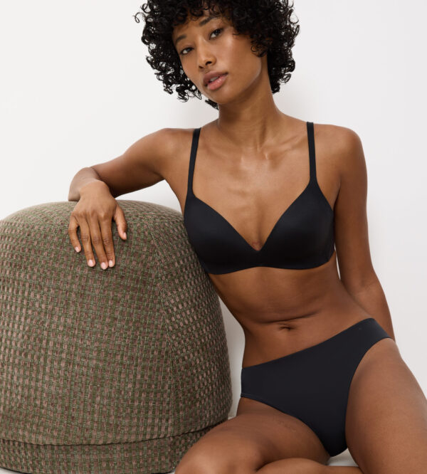 BODY MAKE-UP SOFT TOUСH P EX Черный