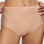 TRIUMPH SHAPE SMART MAXI Нейтр.бежевый