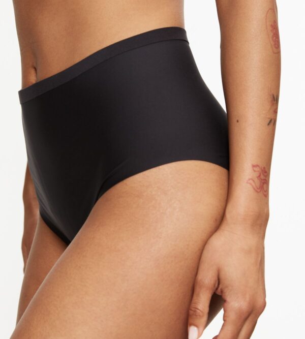 TRIUMPH SHAPE SMART MAXI Черный