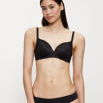 BODY MAKE-UP SOFT TOUСH WP EX Черный