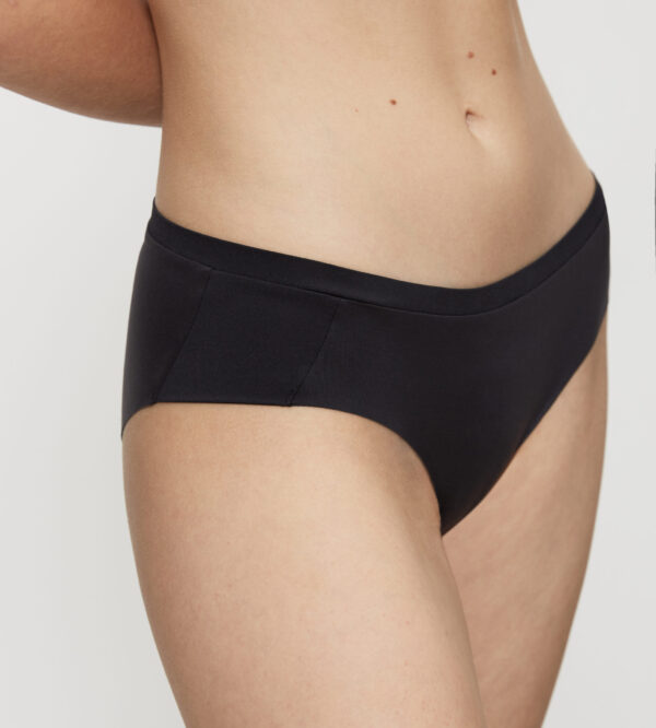 BODY MAKE-UP SOFT TOUСH HIPSTER EX Черный