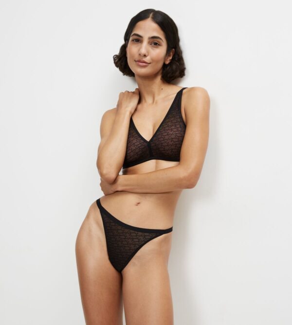 TRIUMPH SIGNATURE SHEER P EX Черный