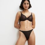 TRIUMPH SIGNATURE SHEER WHP EX Черный