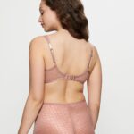 TRIUMPH SIGNATURE SHEER W01 EX Миндальный