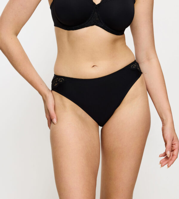 AMOURETTE TAI Черный