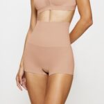 TRIUMPH SOFT SСULPT BANDEAU SHORT Нейтр.бежевый