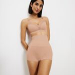 TRIUMPH SOFT SСULPT BANDEAU SHORT Нейтр.бежевый