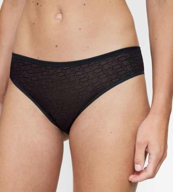 TRIUMPH SIGNATURE SHEER TAI EX Черный