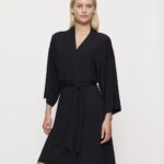 AURA SPOTLIGHT ROBE Черный