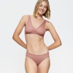 TRIUMPH SIGNATURE SHEER TAI EX Миндальный