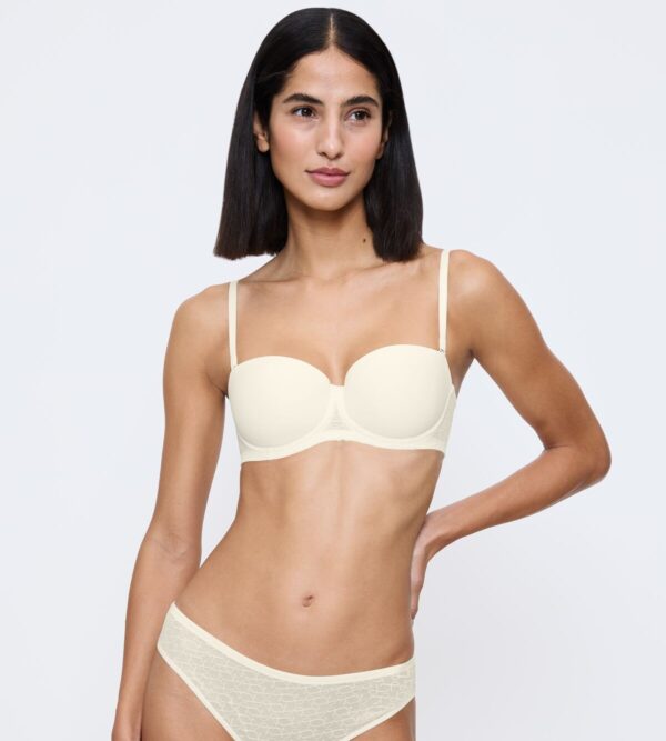 TRIUMPH SIGNATURE SHEER WDP Молочный