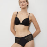 AURA SPOTLIGHT WHU Черный