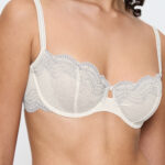 TRIUMPH СOMFORT GLAM WH Белый шёлк