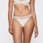 TRIUMPH СOMFORT GLAM STRING Белый