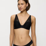 AURA SPOTLIGHT WP Черный