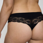 LOVELY MICRO BRAZILIAN STRING Черный