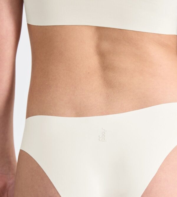 SLOGGI ZERO FEEL 2.0 TINY TANGA Белый