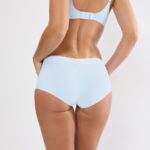 BODY MAKE-UP ILLUSION