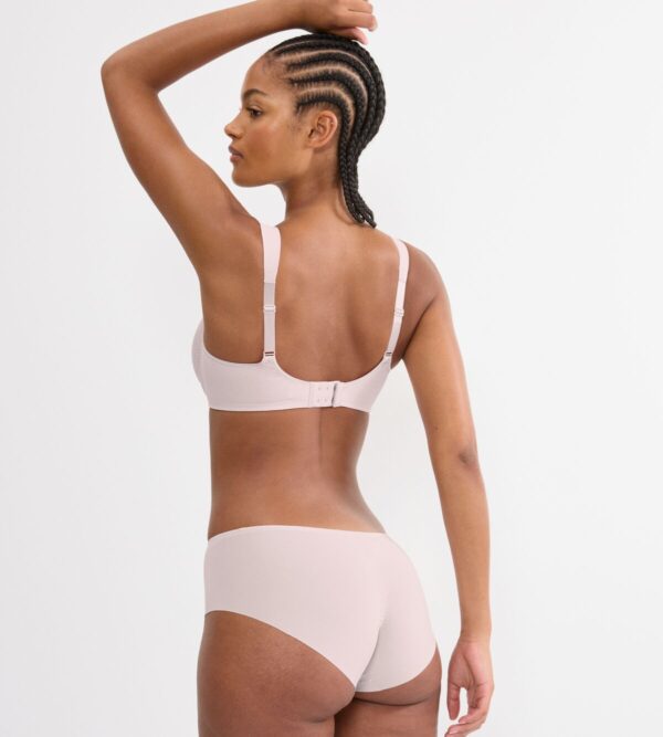 ESSENTIAL MINIMIZER T